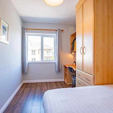 4 Bedrooms - Campus & High-speed Wi-fi Apartamento *