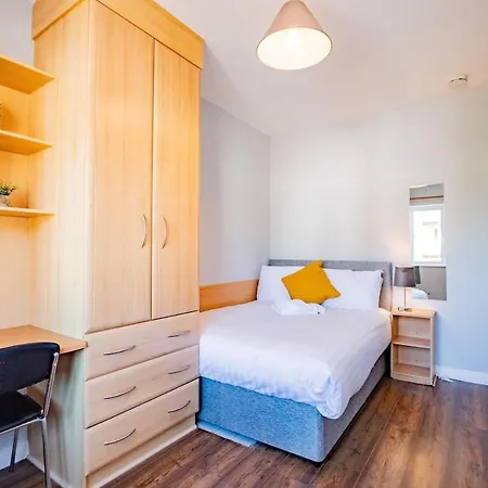 4 Bedrooms - Campus & High-speed Wi-fi Apartamento *