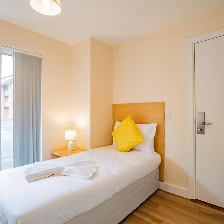 4 Bedrooms - Campus & High-speed Wi-fi * Limerick Junction