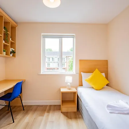 4 Bedrooms - Campus & High-speed Wi-fi