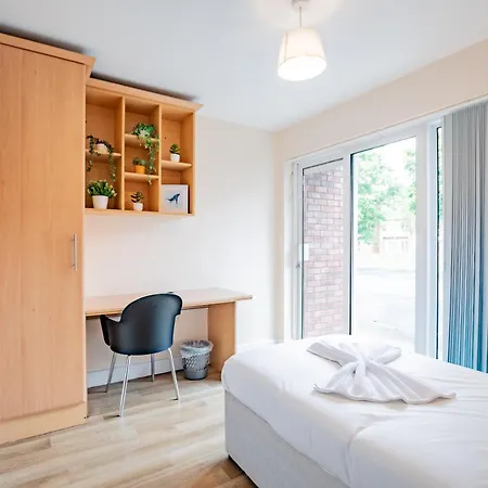 4 Bedrooms - Campus & High-speed Wi-fi Apartamento